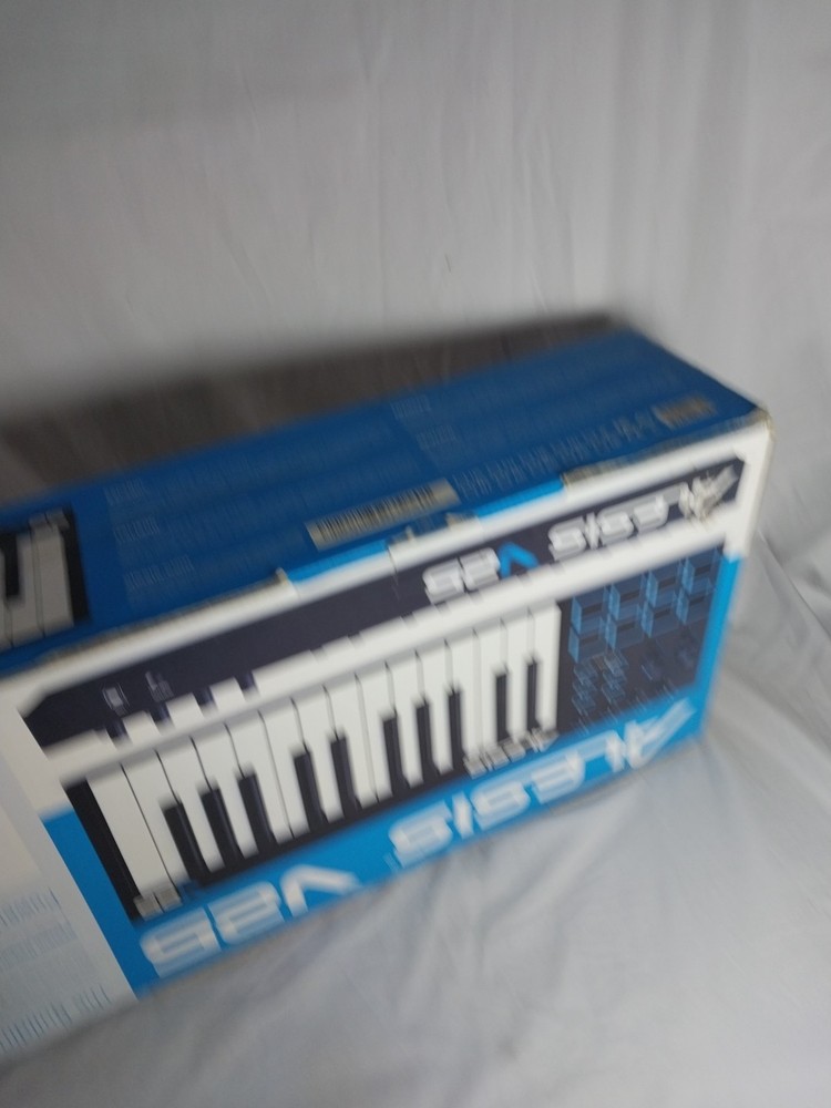 Alesis V25 25-Key USB-MIDI Keyboard Controller