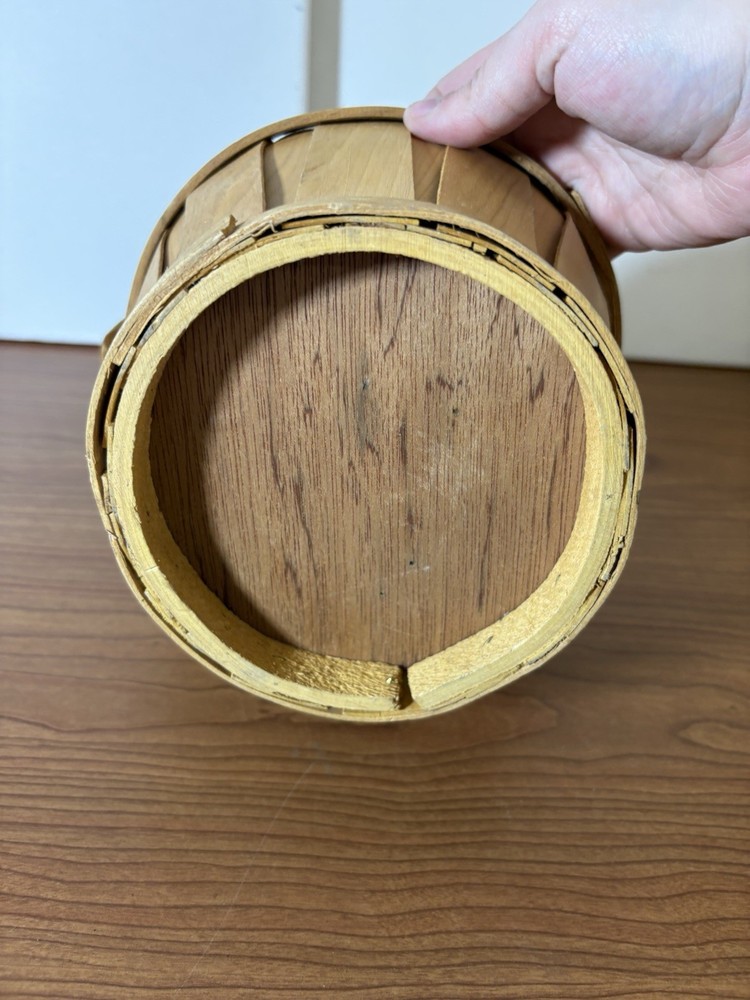 Bushel Style Basket with Handle