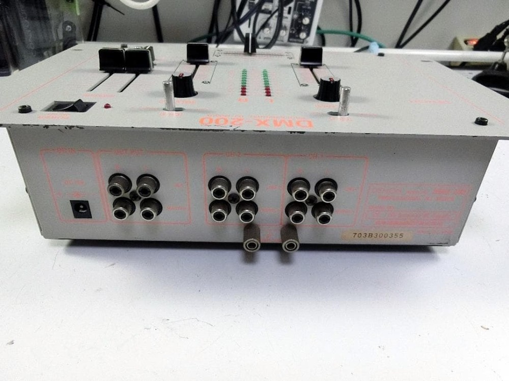 DENON DMX-200 DMX Lighting Controller Stage Light Control Professional Console