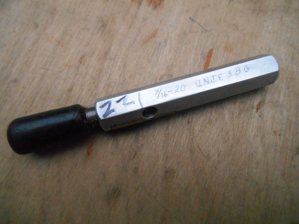 7/16 - 20 UNJF 3BG GO THREAD PLUG GAGE