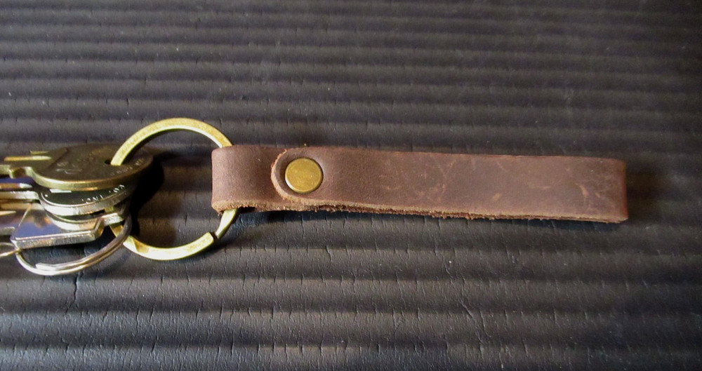 GOOSEBUMPS HAROLD BIDDLES - HOUSE KEYS AND LEATHER LOOP STRAP , W / COA
