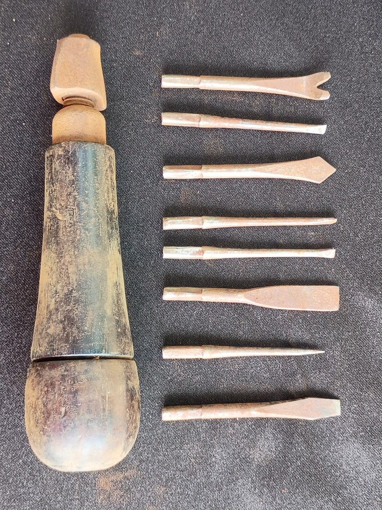 Antique Tools And Trunk 45 Items!!!!Inside !!