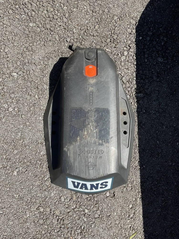 Boosted board ( used) dead battery + no remote