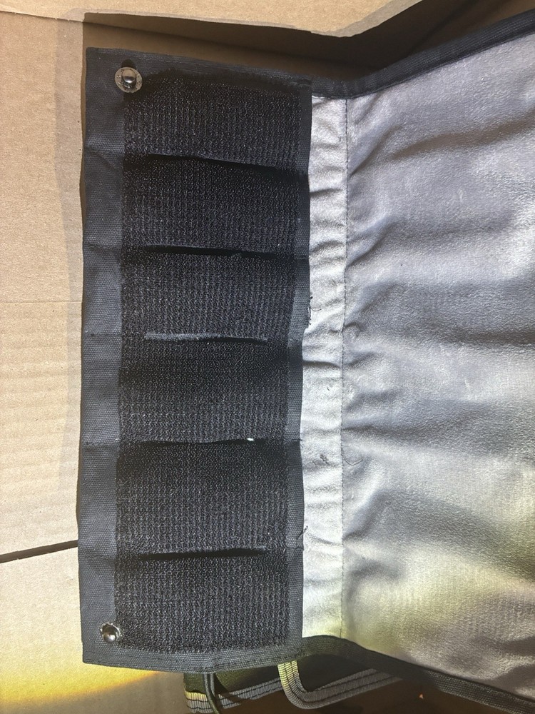 2 Folding Knives Storage Rolls