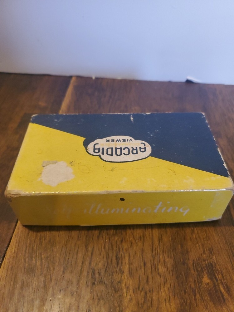 Vintage Arcadia Commander Viewer Pocket-Size Self-Light with Box and Instruction