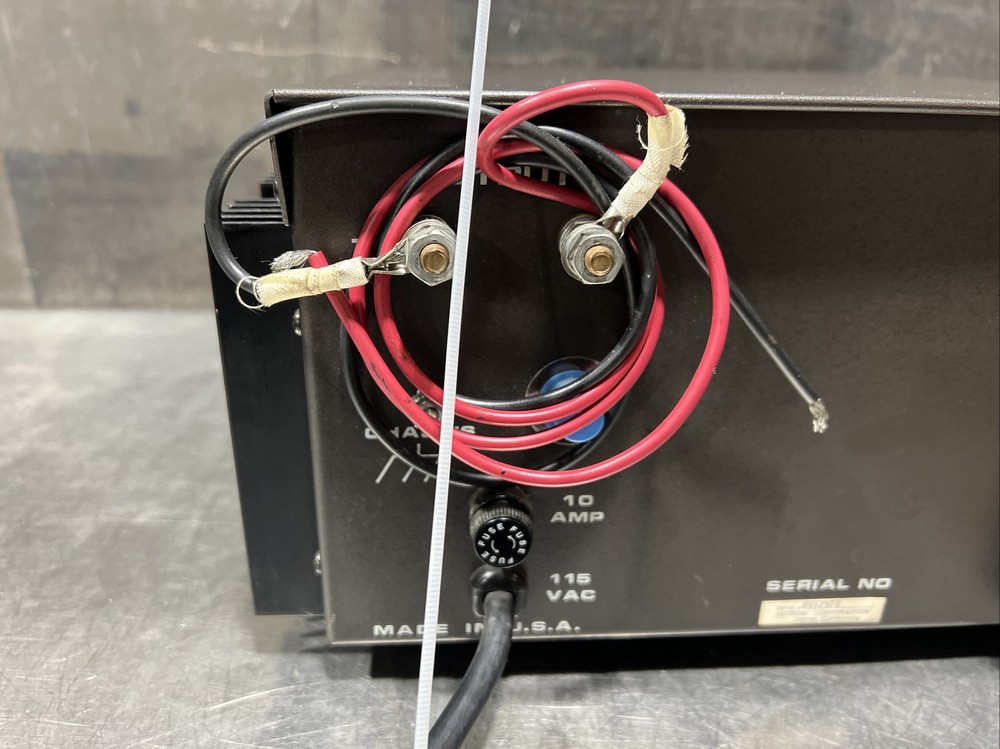 ASTRON VS-50M POWER SUPPLY 50-AMP ADJUSTABLE VOLTAGE AND CURRENT LIMITER. Used