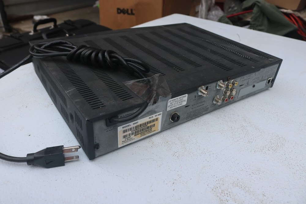 ECHOSTAR Dish Satellite TV Receiver Model 3000