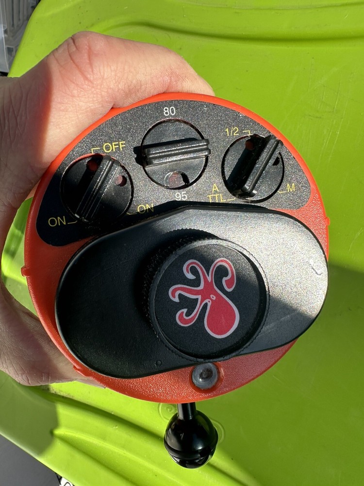 IKELITE UNDERWATER PHOTOGRAPHY SUBSTROBE 100