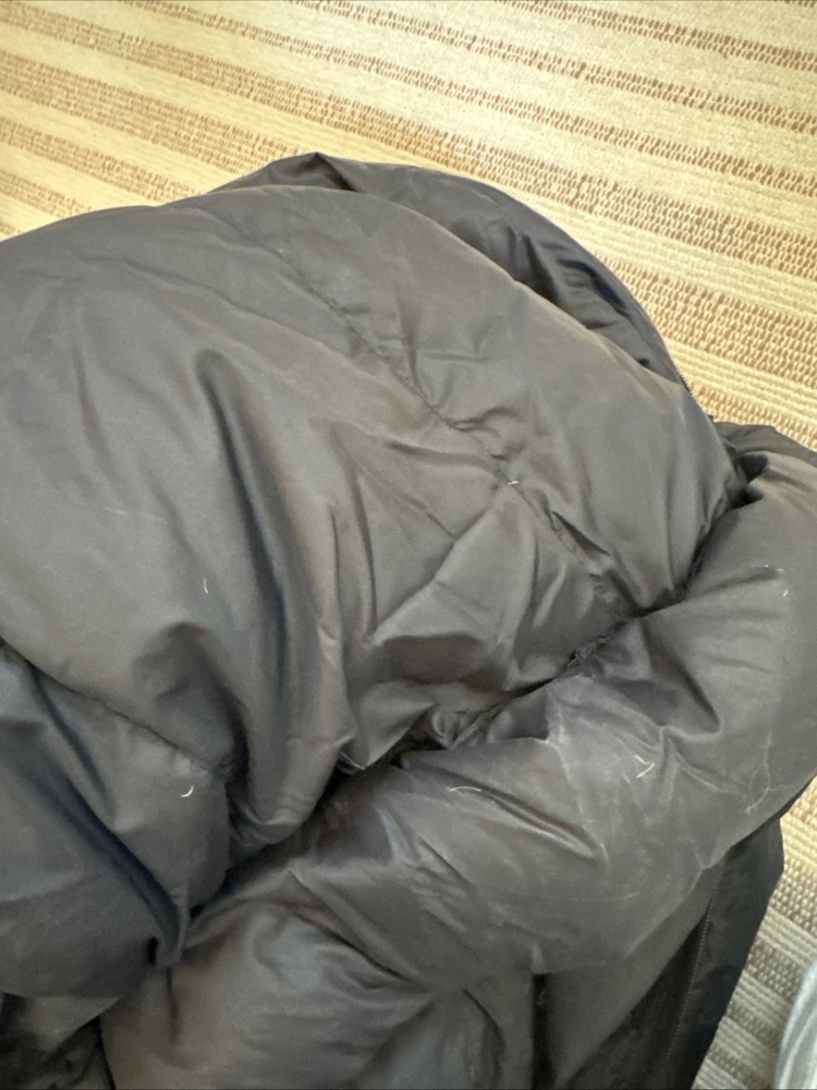 Midwest Mountaineering Down Filled Sleeping Bag. EUC