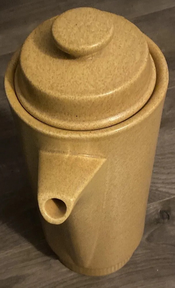 Jug Refrigerator Ceramic Pitcher w Lid Yellow EUC W No Issues