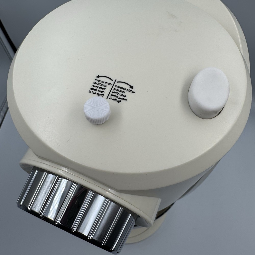 Wanvoapls Shaved Ice Machine Maker WT-5G