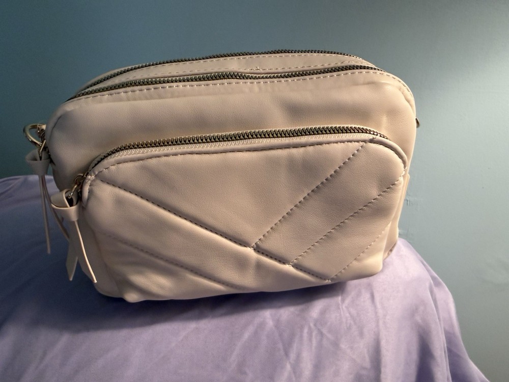 Primark Quilted Double Zip Camera Bag Ivory Gold Hardware NWT