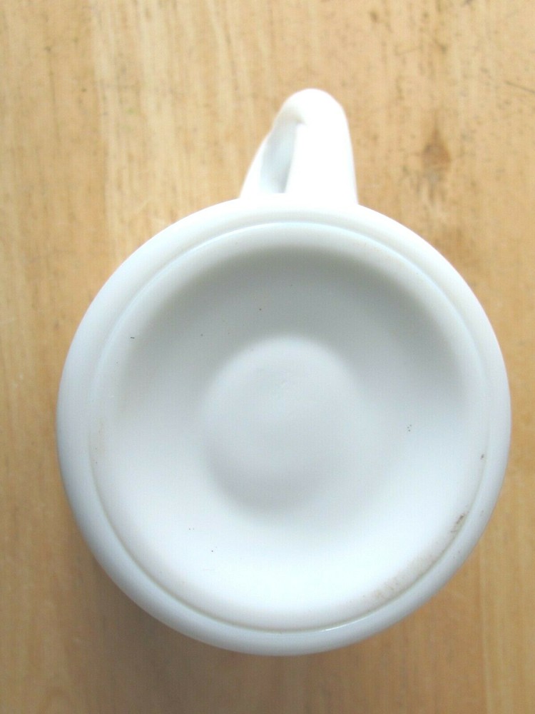 ORNATE VINTAGE MILK GLASS PITCHER HIGH RELIEF GRAPE PATTERN MEDALLION SIDE