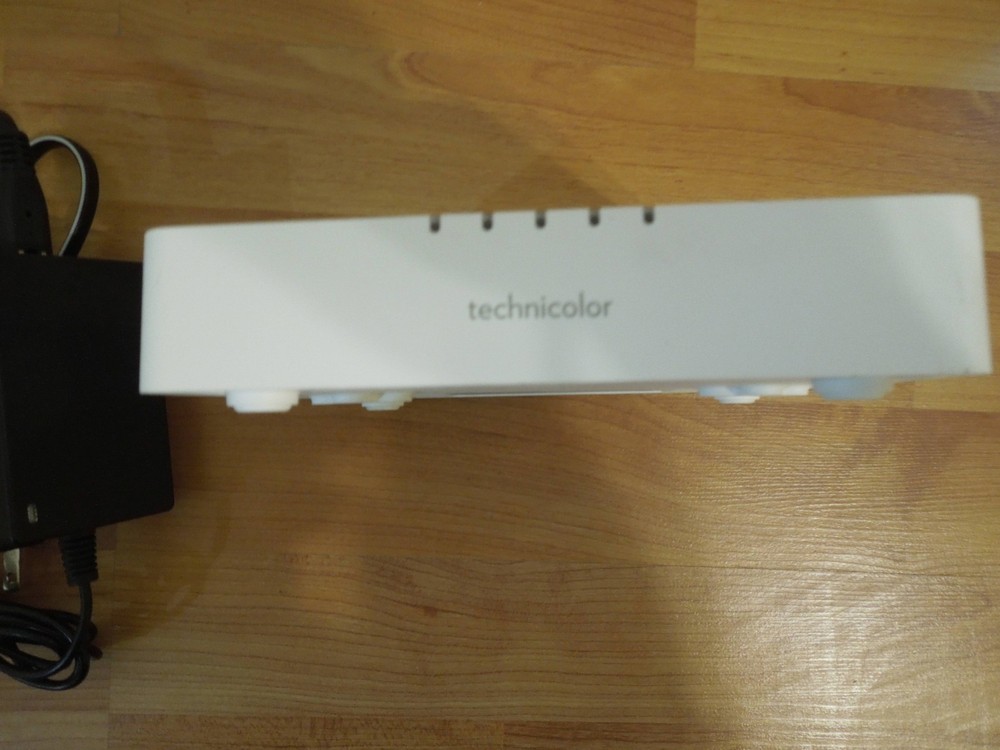 TECHNICOLOR TC4400-AM DOCSIS 3.1 CABLE MODEM