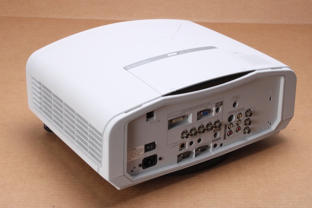 Mitsubishi WD2000 DLP Projector - Fair Condition