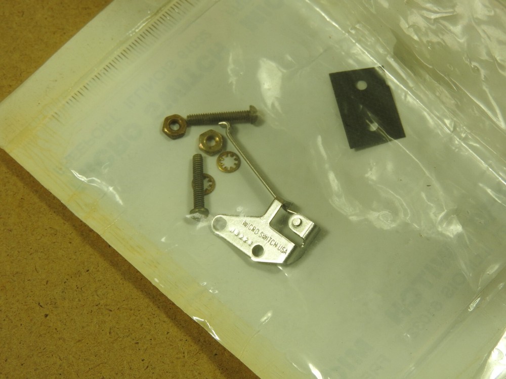 Micro Switch JS-221 Switch Access Snap Action Roller Lever Actuator - New
