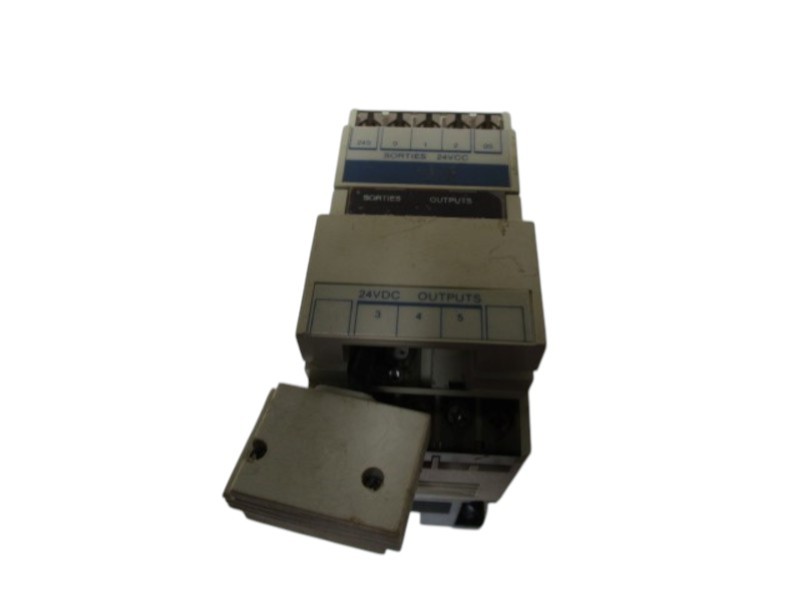 TELEMECANIQUE OUTPUT MODULE TSXDSF612  UNMP