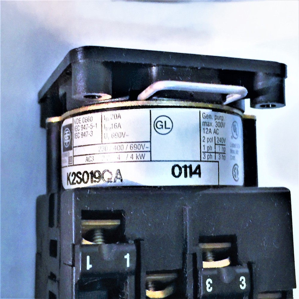 TELEMECANIQUE K2SO19QA ROTARY SELECTOR SWITCH