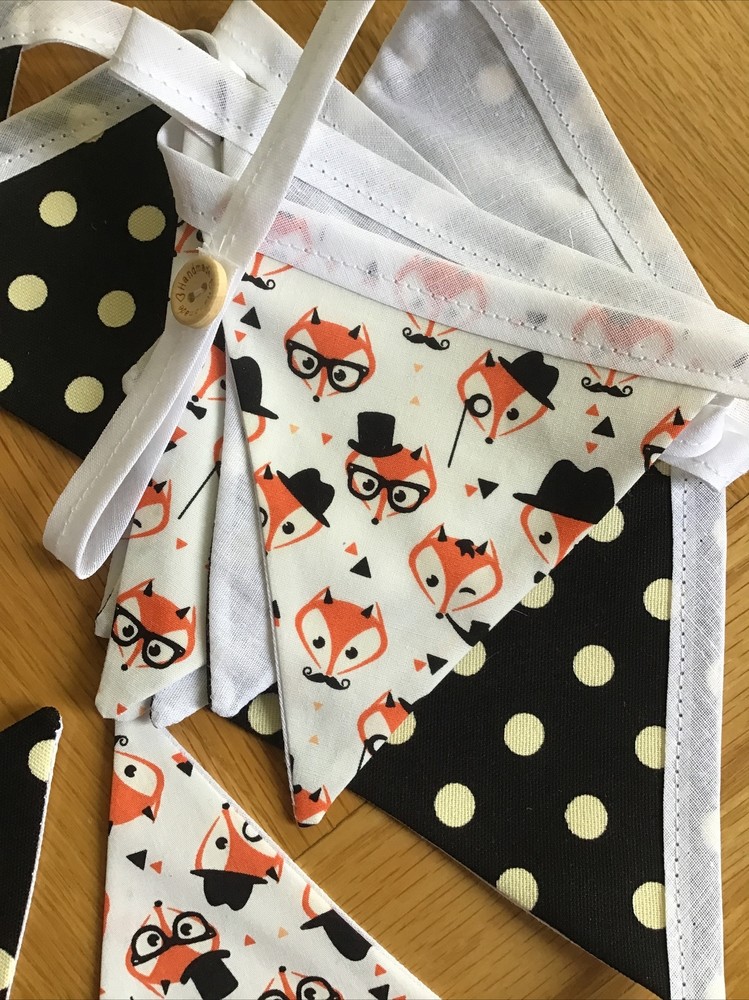 Handmade Fox Bunting. Handmade Buttons Approx 2 .5 METERS 15 Flags