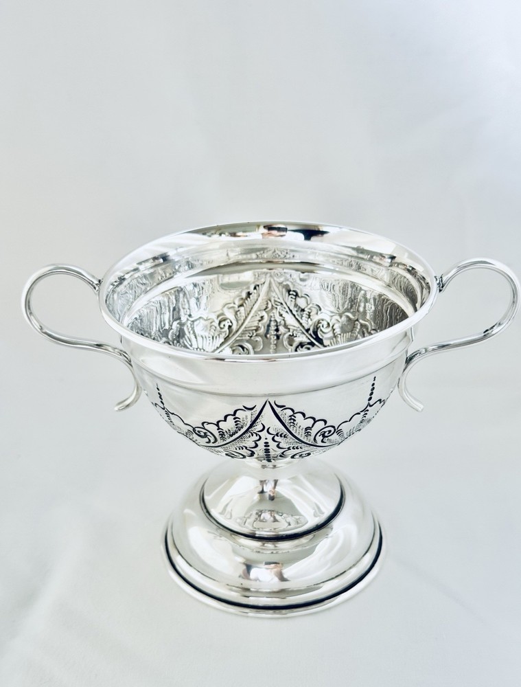 Solid Sterling Silver Twin Handled Cup London Fully Hallmarked 1932
