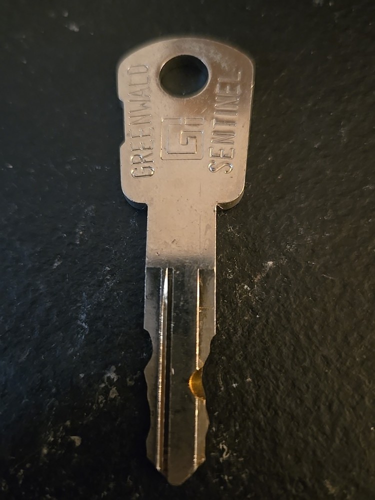 GREENWALD SENTINEL KEY CODED G3088 (3D5)