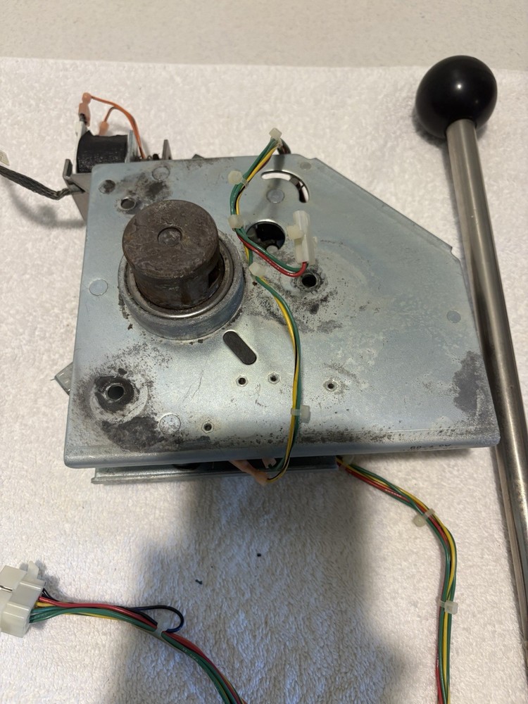 IGT S-2000 & S-Plus Upright Reel Pull Handle and Assembly