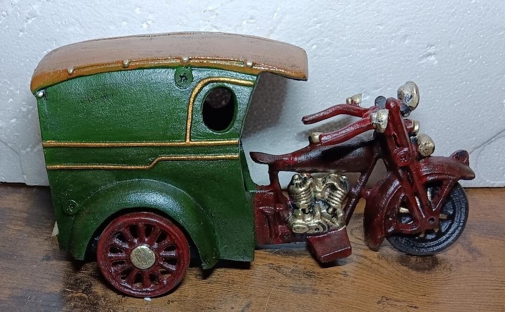 MOTORCYCLE WITH CAB CAST IRON NICE COLLECTIBLE