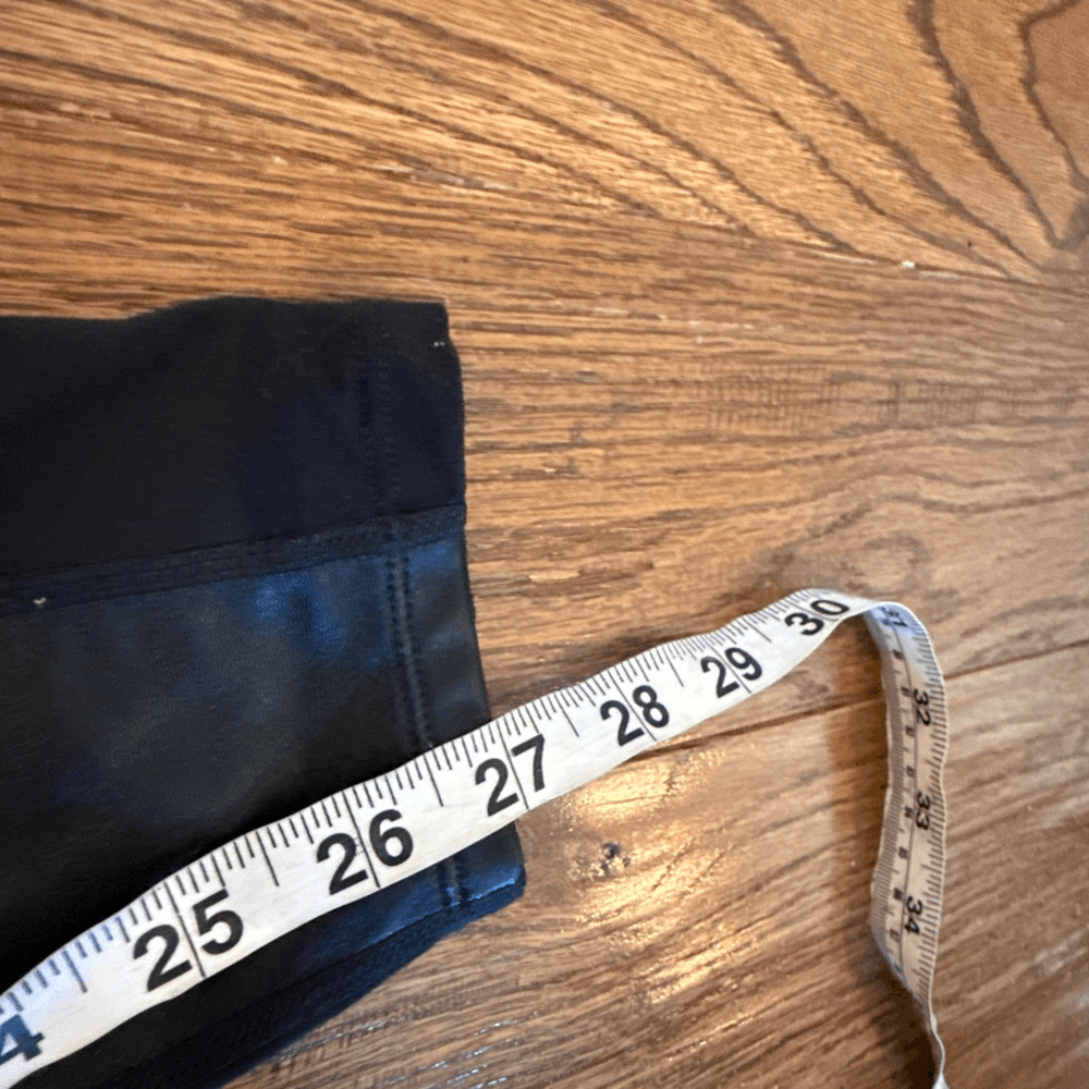 Athleta black faux leather panel front pocket leggings M