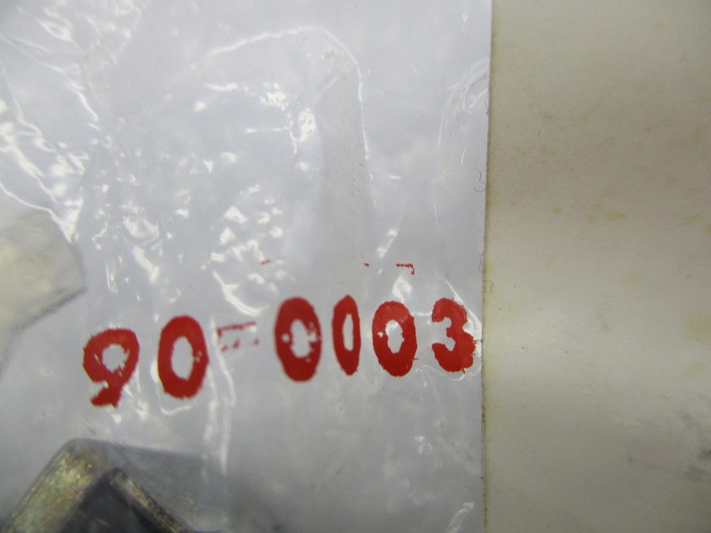 INDUSTRIAL SPARE 90-0003 TOGGLE SWITCH NSNP