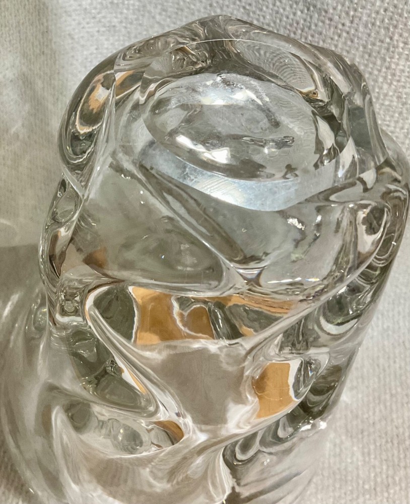 Heavy crystal vase 6" wavey pattern