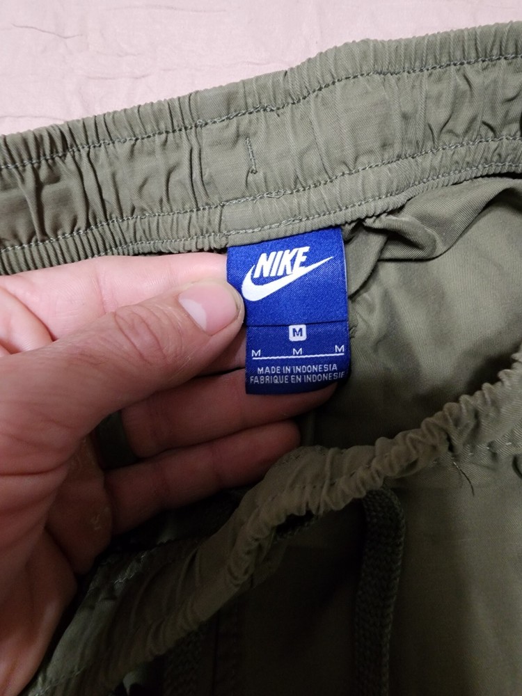 Nike Green Shorts Mens Medium Blue Tag