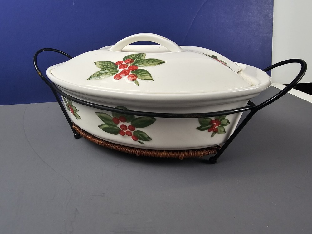Temp-Tations Ovenware 2 Pc Holly Dish With Decorative Server New