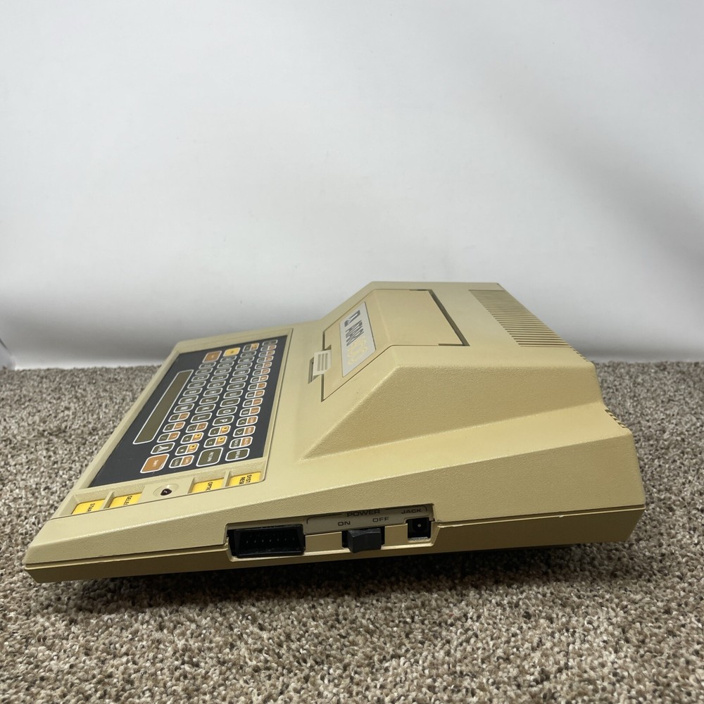 Atari 400 Computer System Partially Working READ COSMETIC DAMAGE