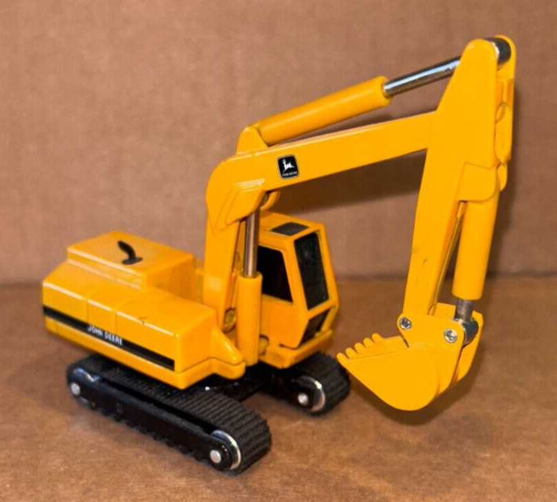Ertl Diecast, JOHN DEERE EXCAVATOR