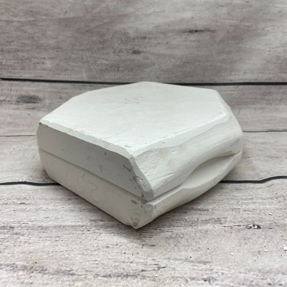 Unbranded Ceramic Casting Mold Decorative Base Figurine #259