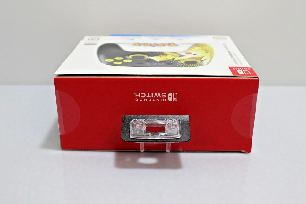 Nintendo Switch; Enhanced Wireless Controller - Pokemon