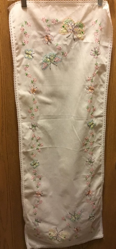Handmade - Table Runner and Doily Set