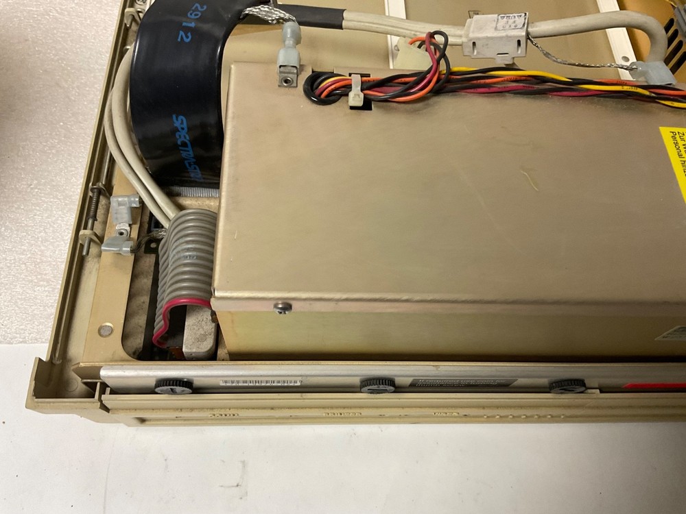 DEC Digital Equipment RAINBOW PC100-B3 upgrade to PC190-D2 powers up fine No Top