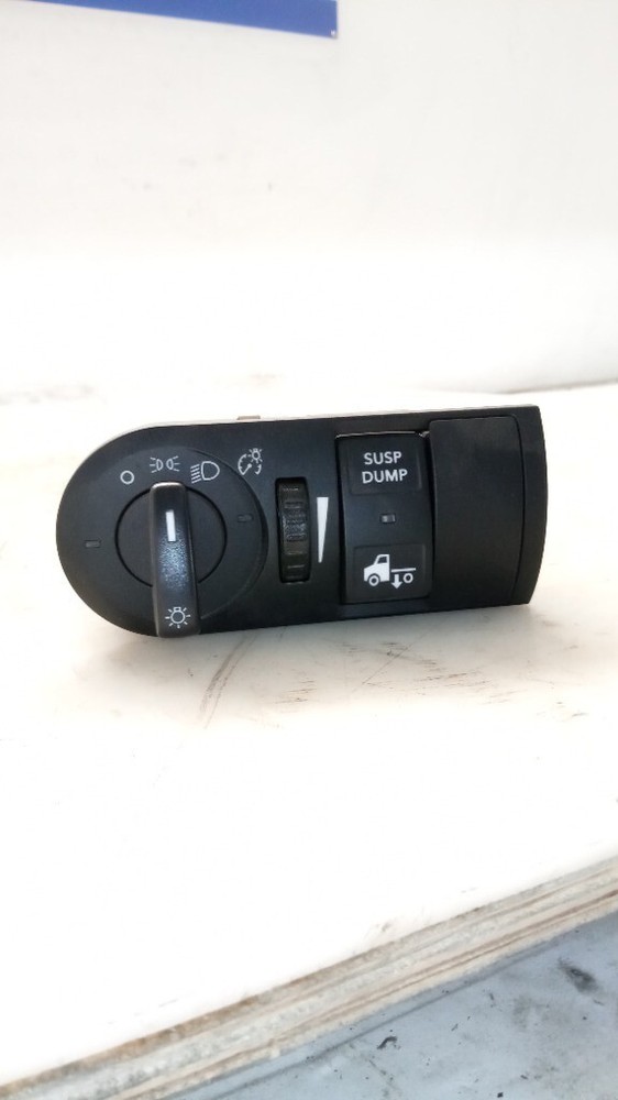 NAVISTAR PDC CONTROL,HOUSING, SWITCH, LIGHT 4086868C2