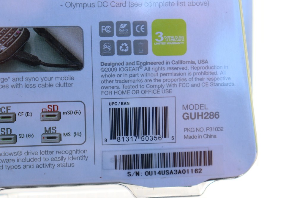 IOGear High Capacity Support SDHC / Micro SDHC 2.0 Combo Hub & Card Reader