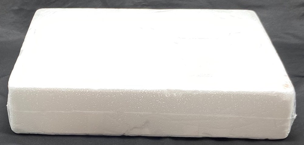 PERFUME SCIENCE EXPERIMENTATION KIT (Thames & Kosmos, 2008), 9 bottles, Finalio