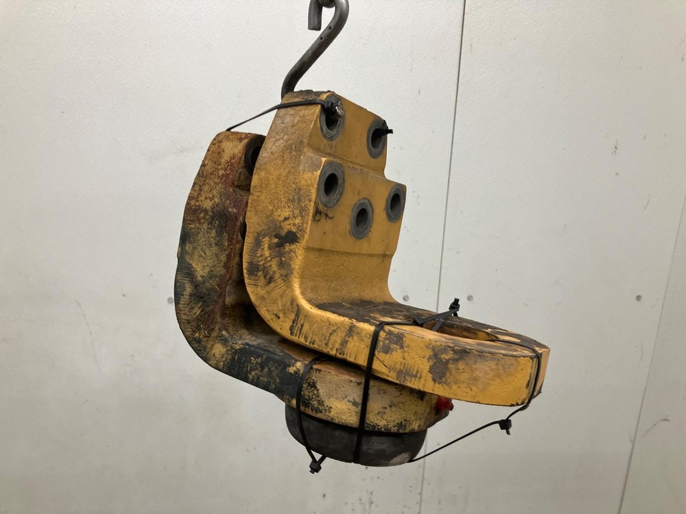 CAT C7.1 Engine Mount - Used | P/N 3290247