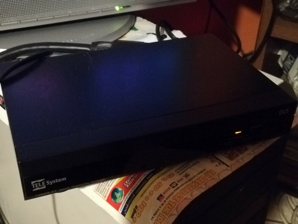 TELE SYSTEM DVBT TS6206 - T1 Digital Terrestrial Decoder with Remote Control - Black