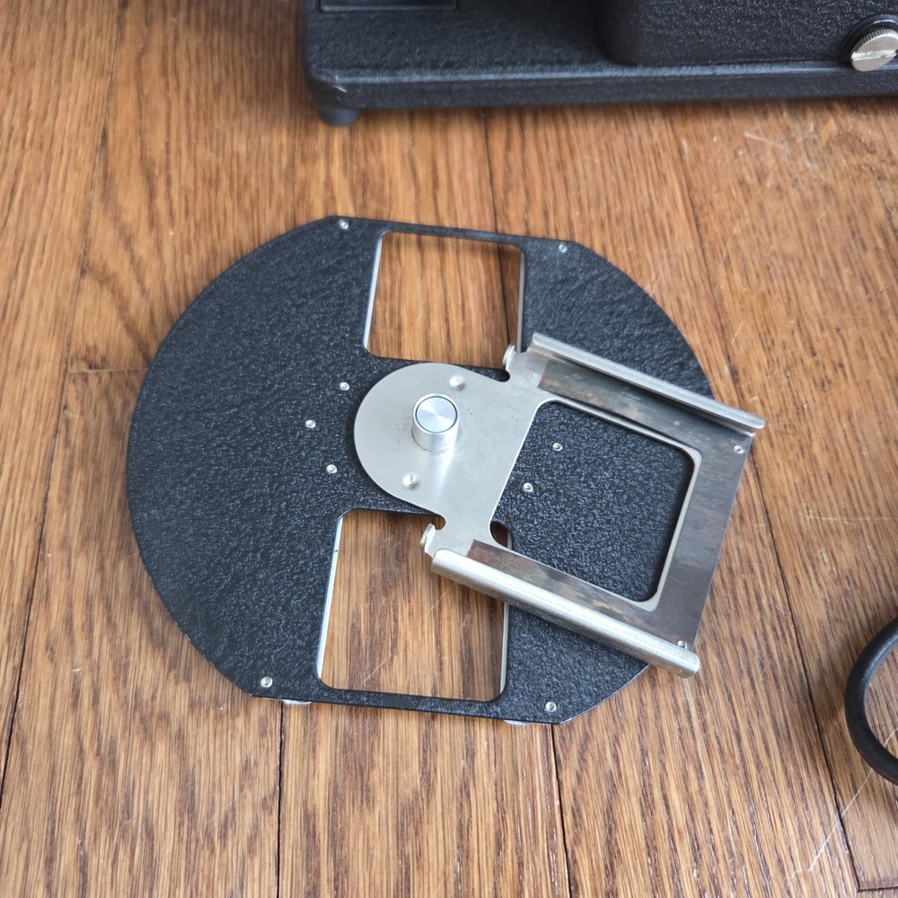 Vintage ARGUS Slide Projector with Case, works