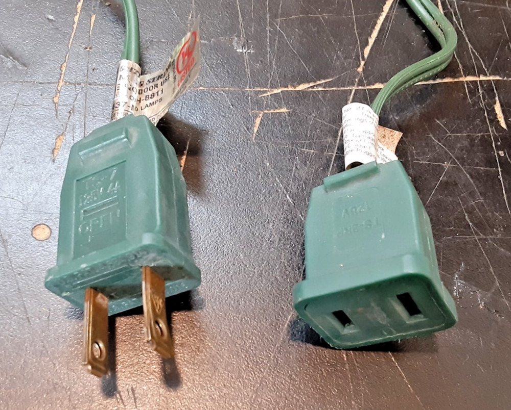25 Socket C9 Outdoor Christmas / Patio Light String Set - String Only No Bulbs D