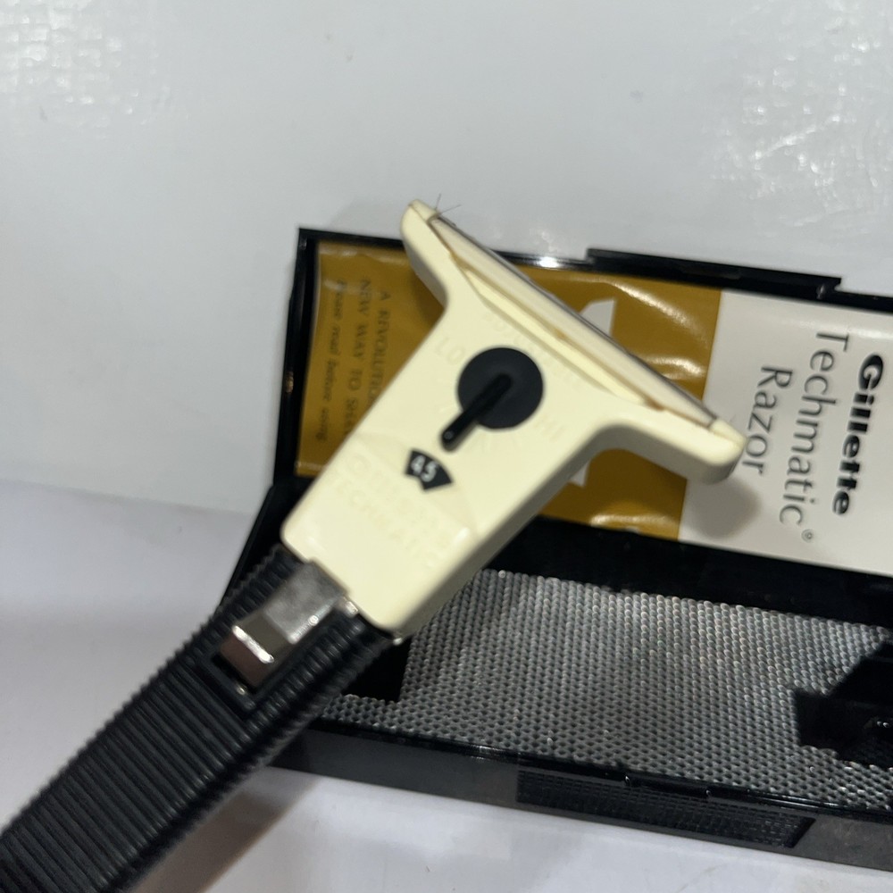Vintage Gillette Techmatic M2 Safety Razor Original Package