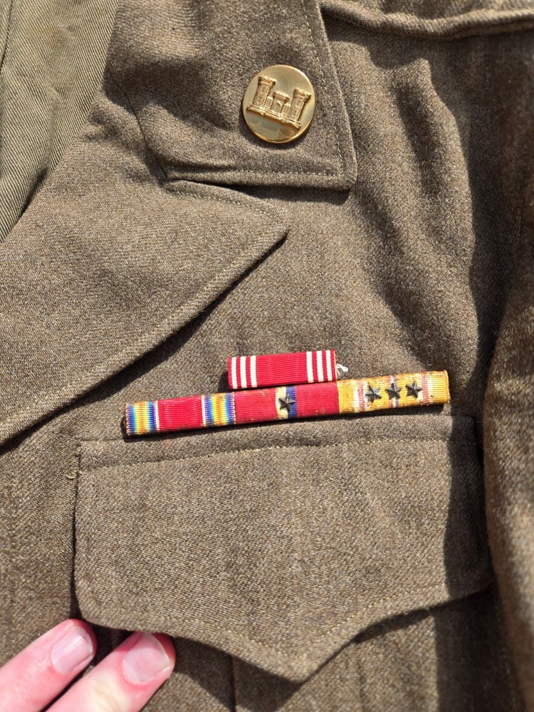 US Army WWII NAMED Uniform And PHOTO Grouping Ike Jacket Pacific Engineer