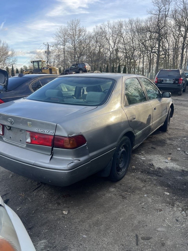 2001 CAMRY Third Brake Light Tested OEM