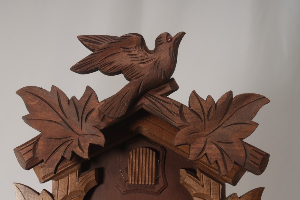 Working Hubert Herr Automaton Feeding Birds Wall Cuckoo Clock.