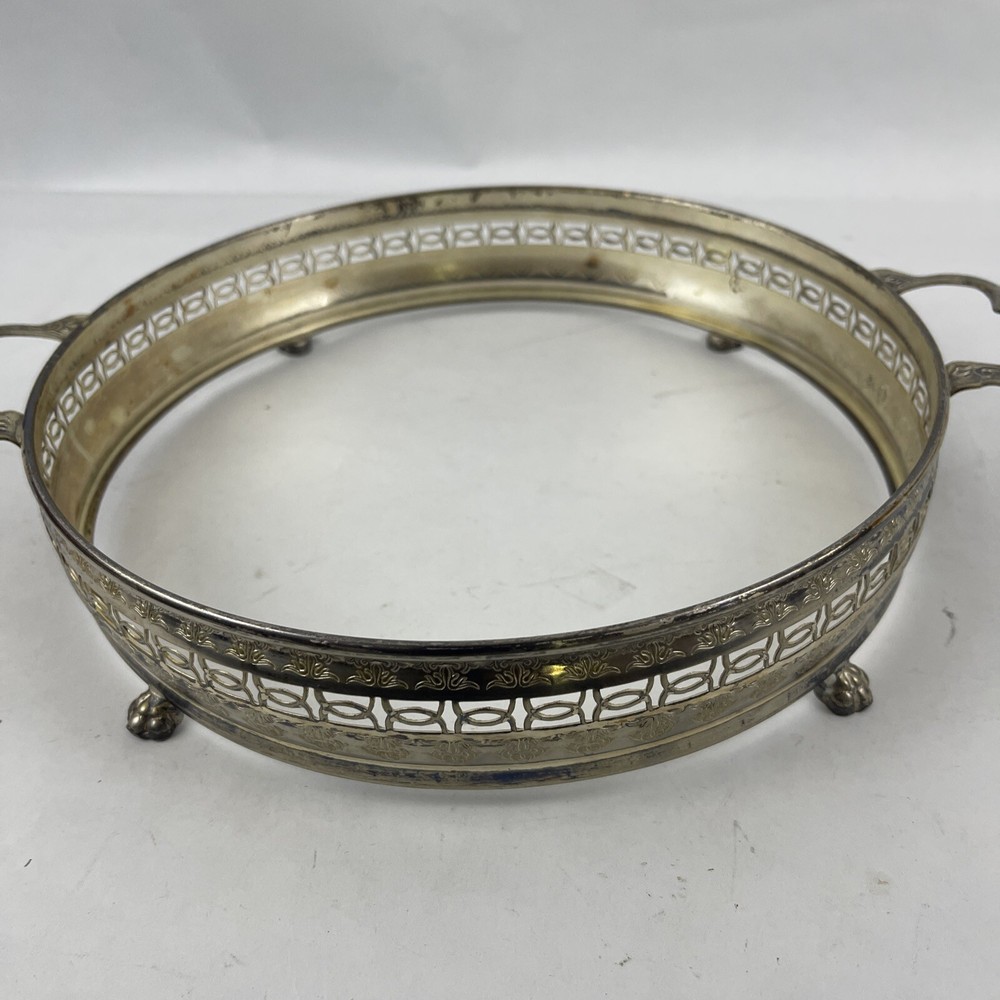3639 Silver Coated vegetable dish holder 8 3/4”